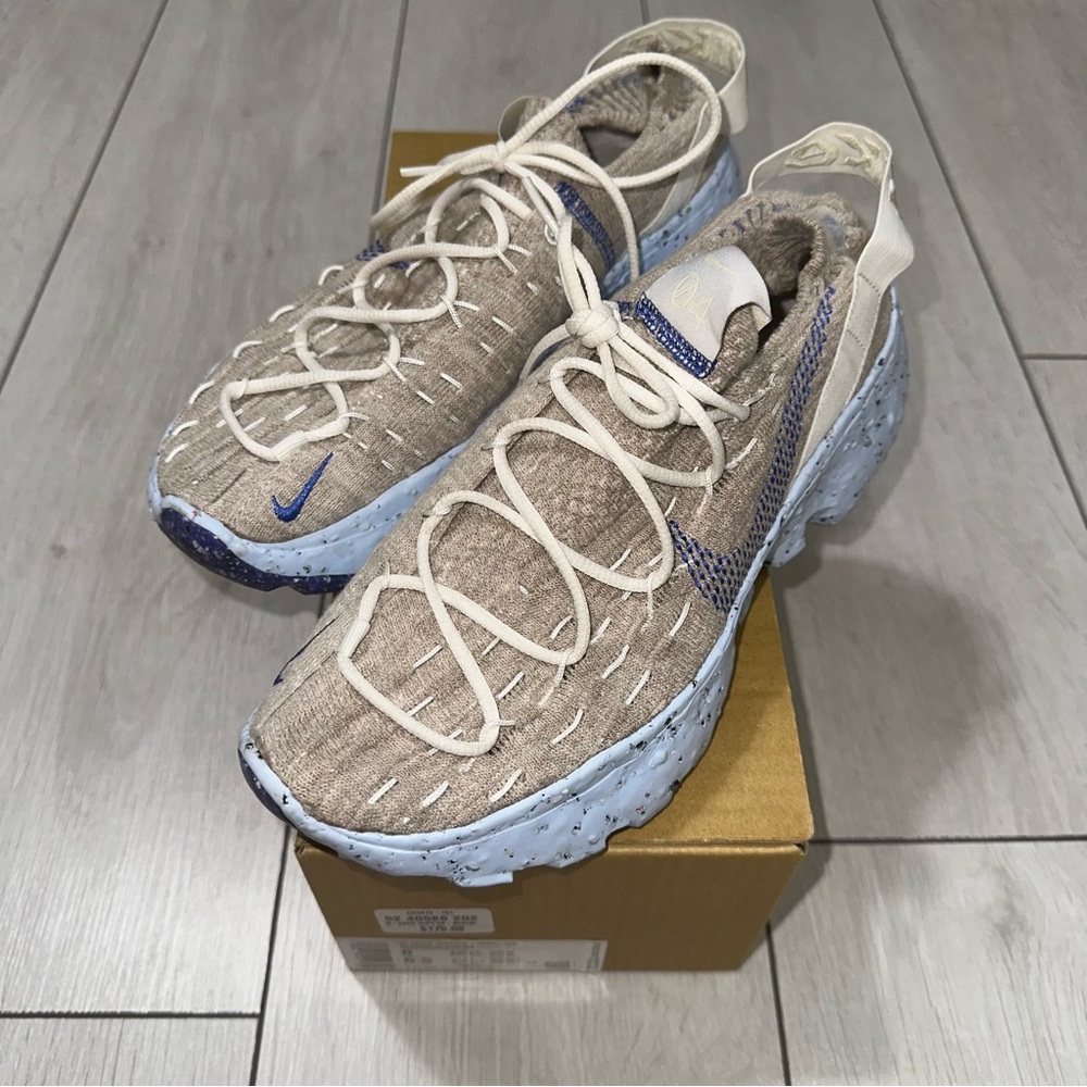 Nike Women's Beige and Blue Sneakers
